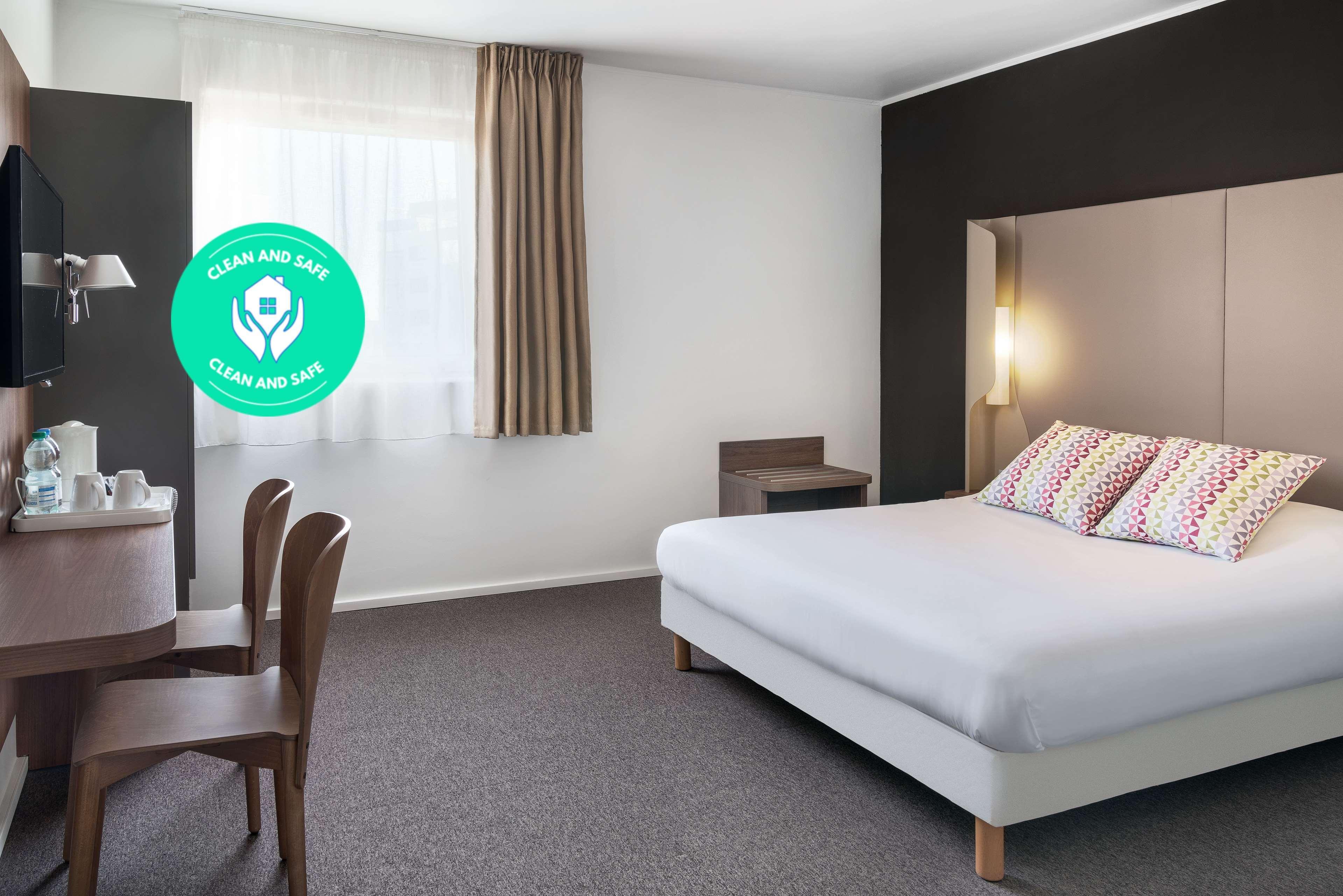 Campanile Katowice Hotel Ngoại thất bức ảnh
